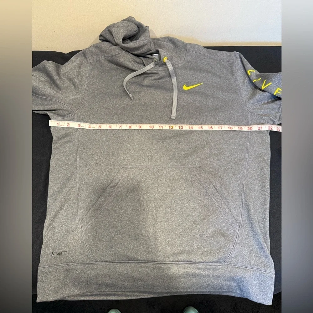 🔥Nike Gray Hoodie with Yellow Accents Unisex Sz S Like New🔥